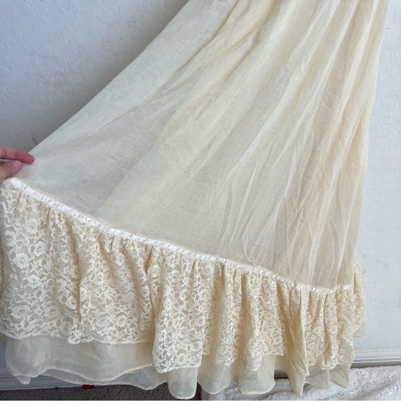 Vintage Boho Fairytale Prairie Ruffle Lace Sweetheart Neckline Maxi Dress - Picture 12 of 15